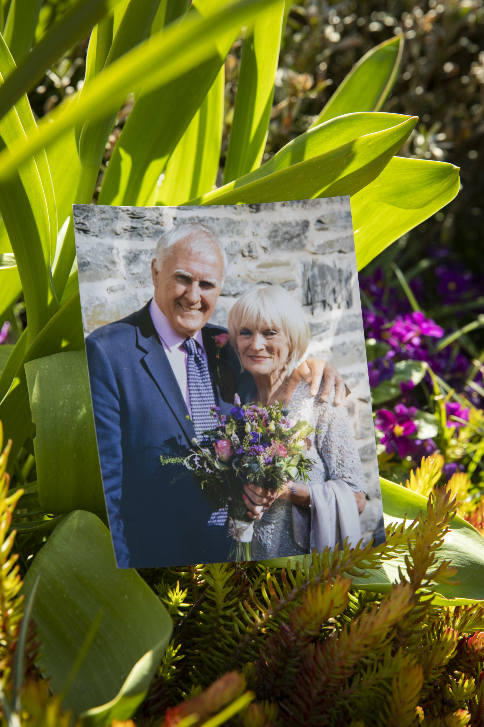 A photogaph of Dai and Judy Davies on their wedding day