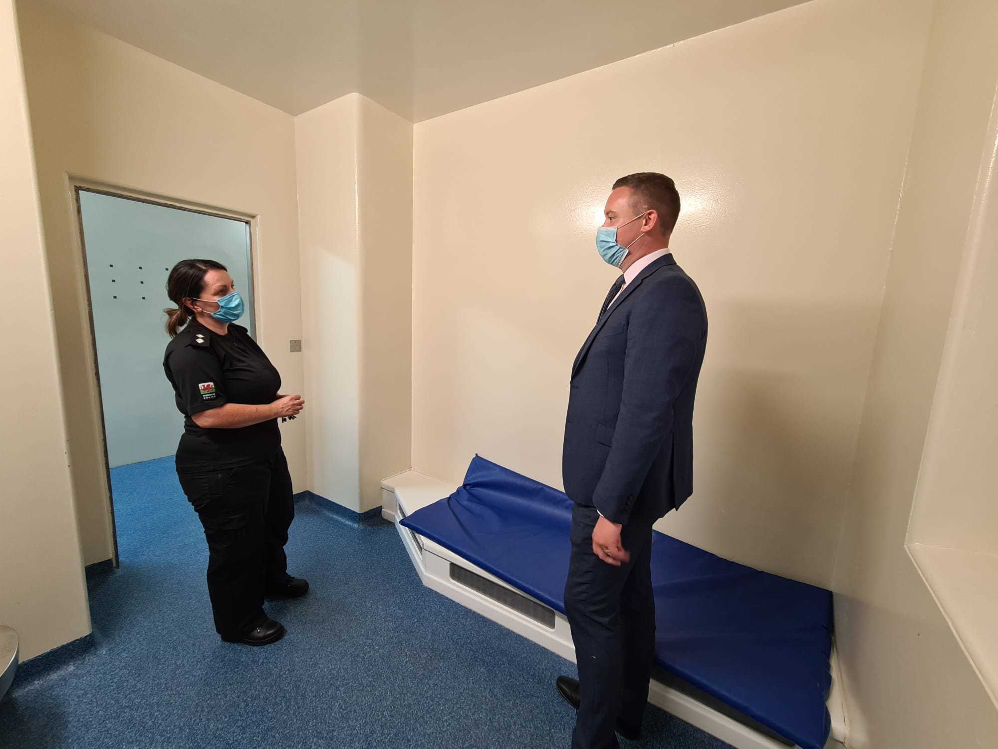 Gareth Davies MS with Custody Inspector Debra Ratcliffe in the St Asaph NWP Custody Suite.