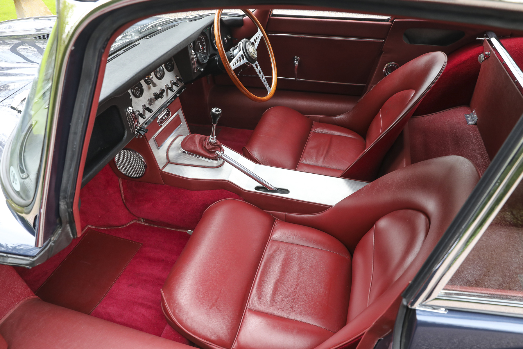 Interior of the 1961 Jaguar E-Type SI 38L. Image: SWNS