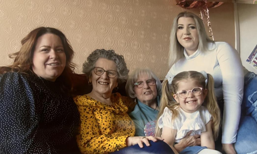 Bodelwyddan family celebrate five generations in moving snap 